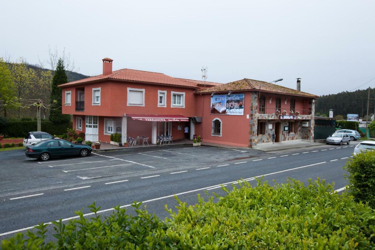 Hotel Terranova Oza de los Ríos Exteriör bild