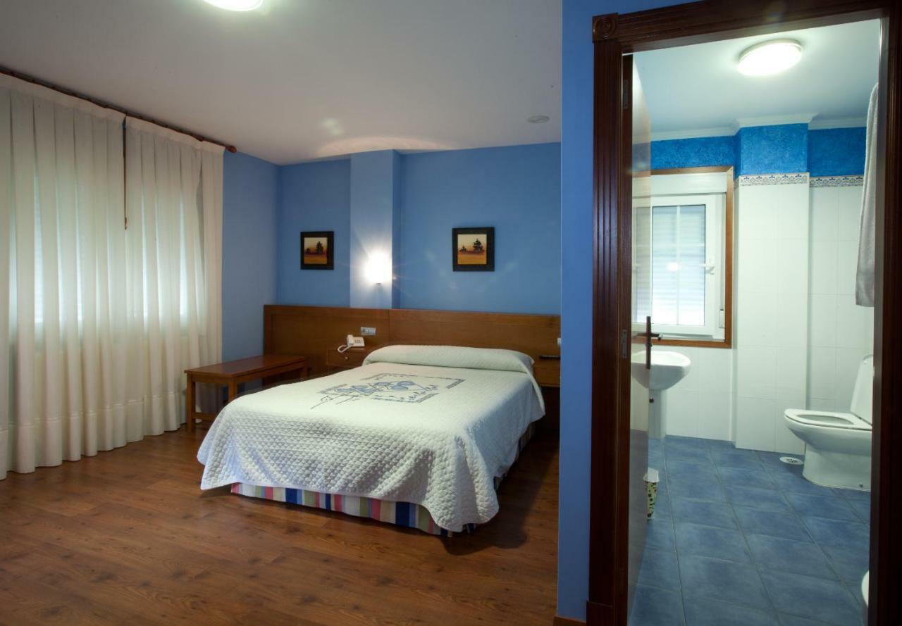 Hotel Terranova Oza de los Ríos Exteriör bild